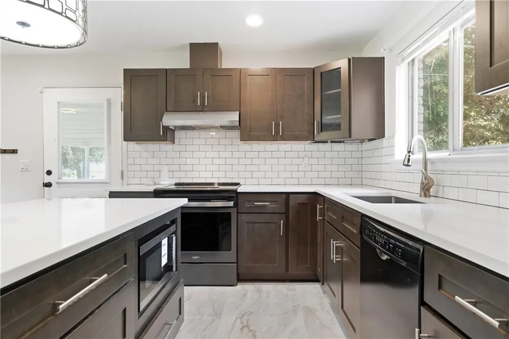385 Cross Street Rossville, GA 30741