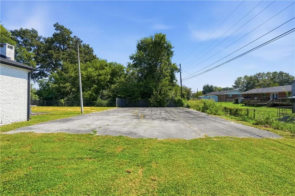 385 Cross Street Rossville, GA 30741