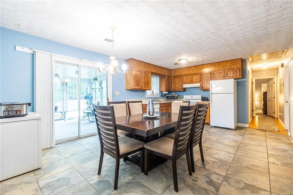 8397 Willows Terrace Riverdale, GA 30274