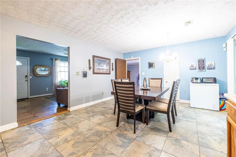 8397 Willows Terrace Riverdale, GA 30274