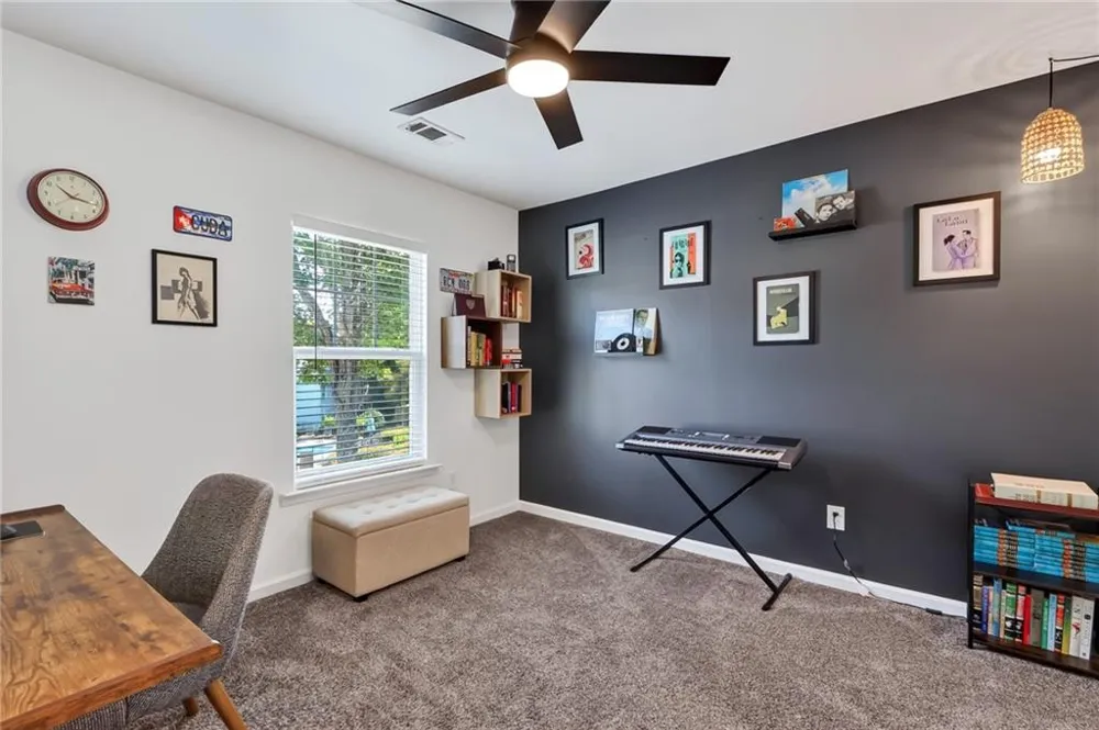 502 Hillside Trail Woodstock, GA 30188