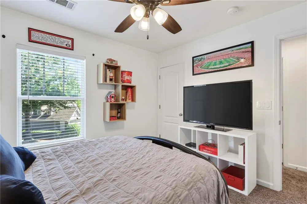 502 Hillside Trail Woodstock, GA 30188