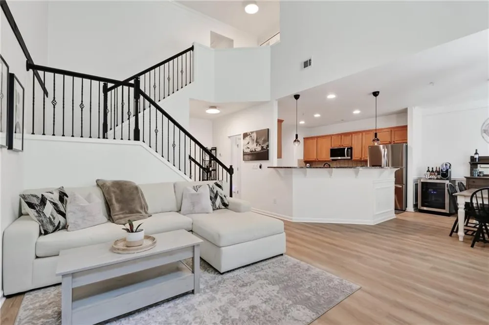 502 Hillside Trail Woodstock, GA 30188