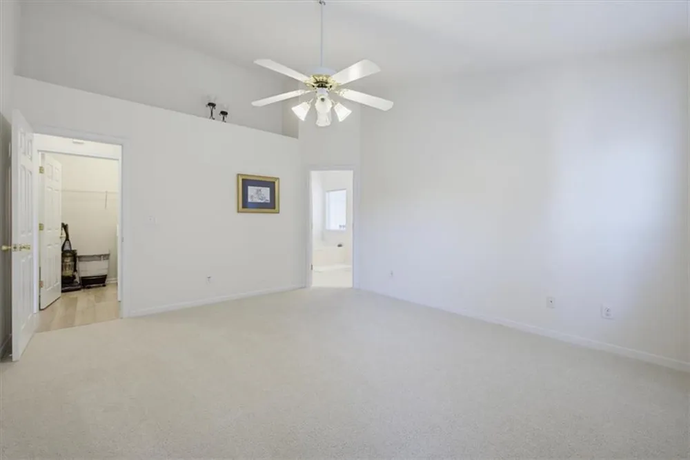 6048 Hillvale Ct Lithonia, GA 30058