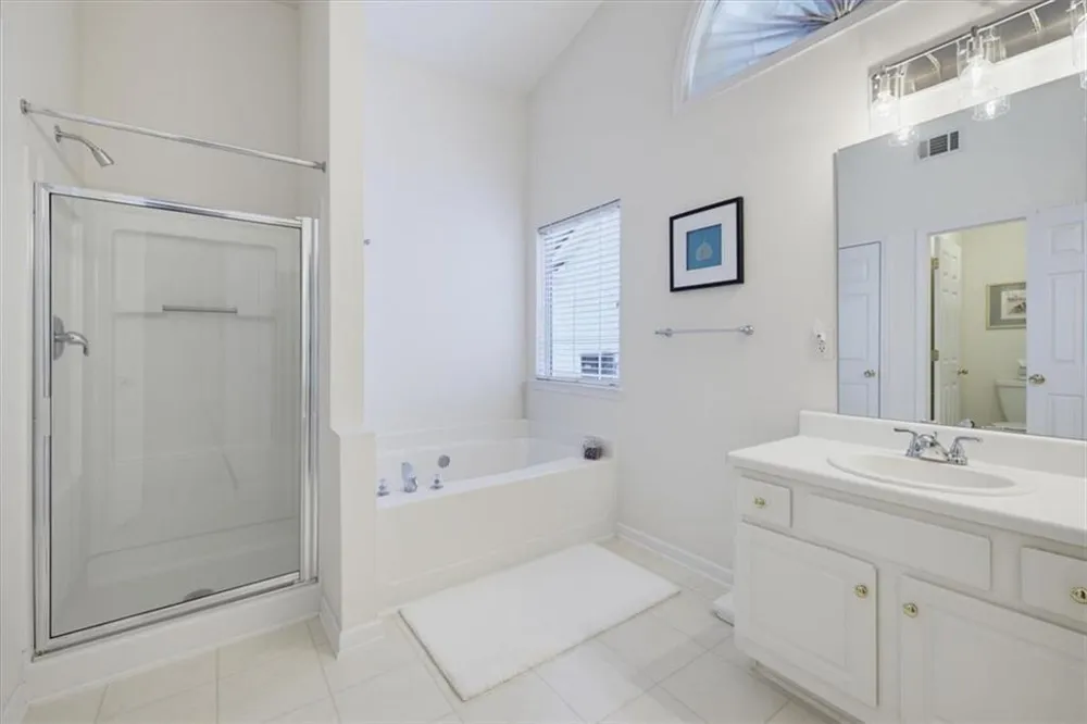 6048 Hillvale Ct Lithonia, GA 30058
