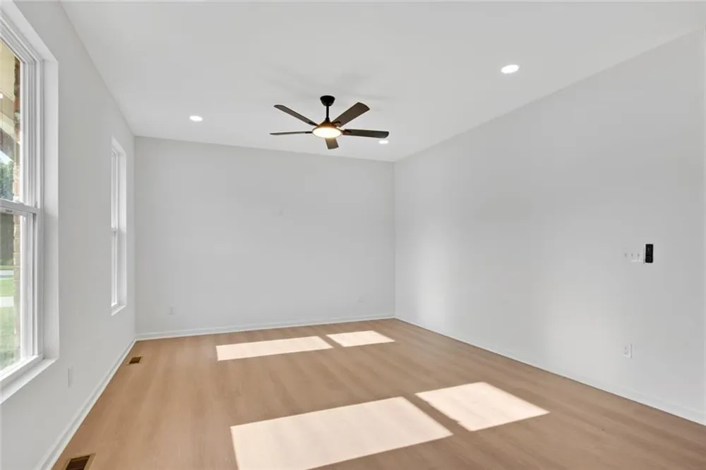 3402 Ashford Loop Ellenwood, GA 30294