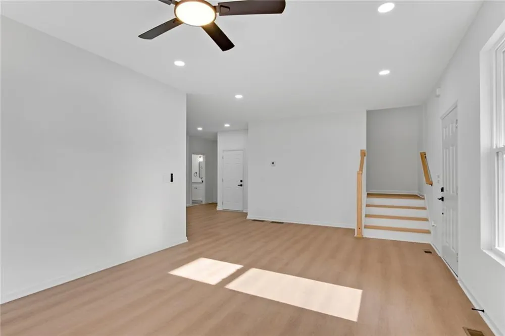 3402 Ashford Loop Ellenwood, GA 30294