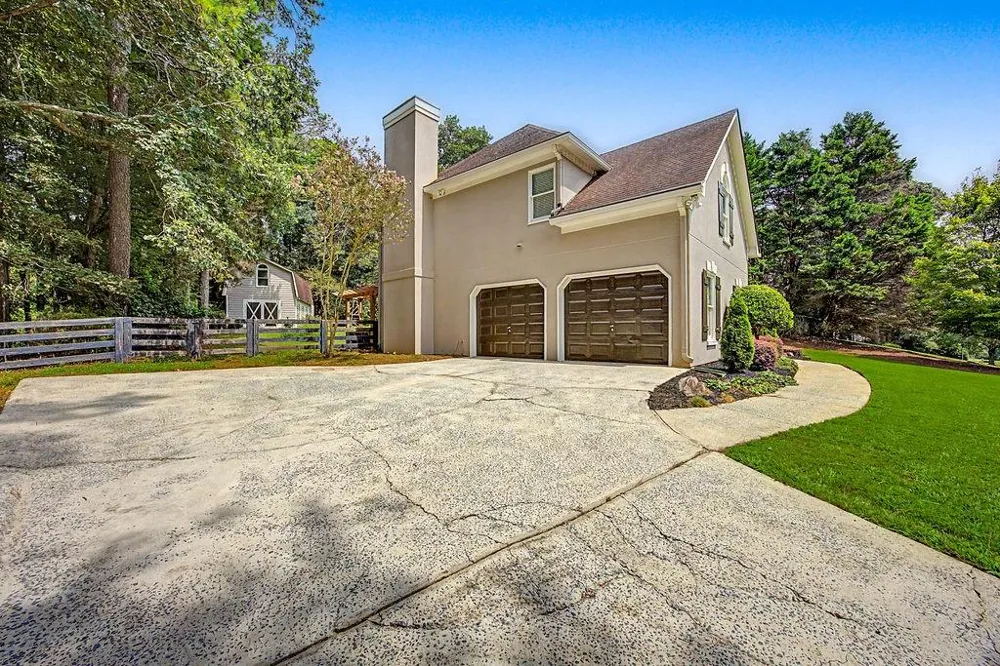 2590 Grassview Drive Milton, GA 30004