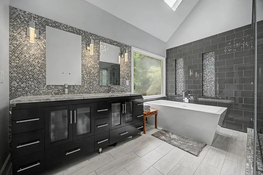 2590 Grassview Drive Milton, GA 30004
