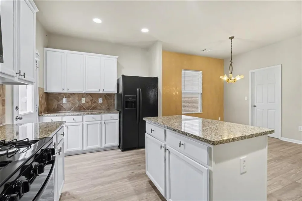 6858 Pierless Avenue Sugar Hill, GA 30518
