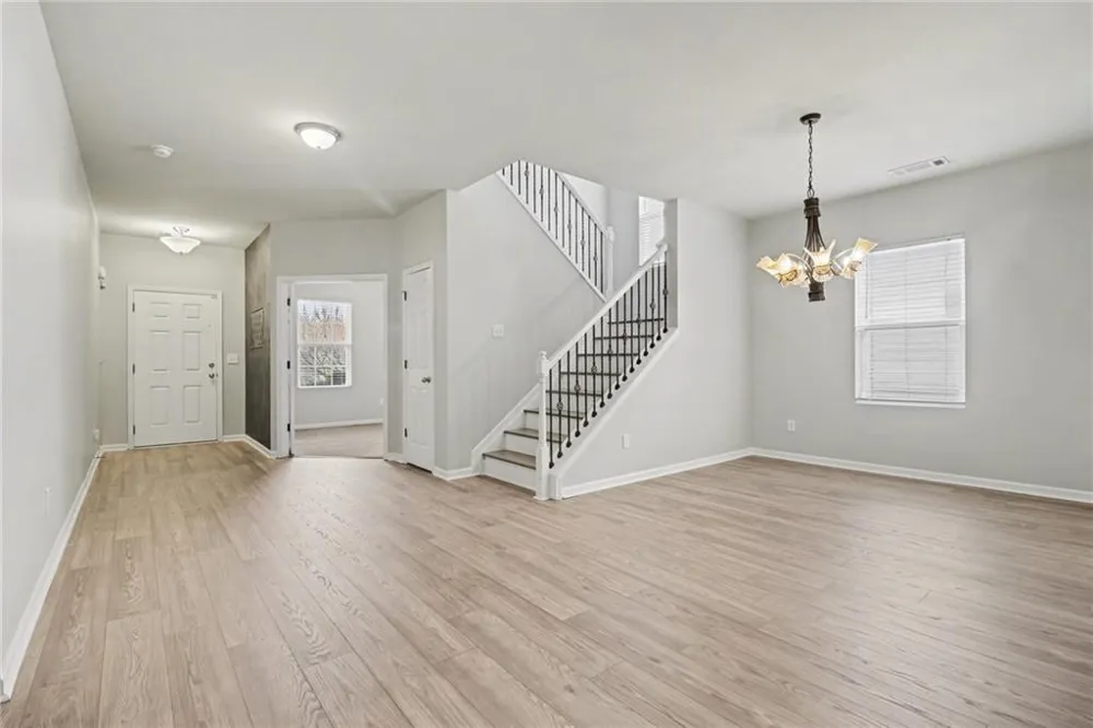 6858 Pierless Avenue Sugar Hill, GA 30518