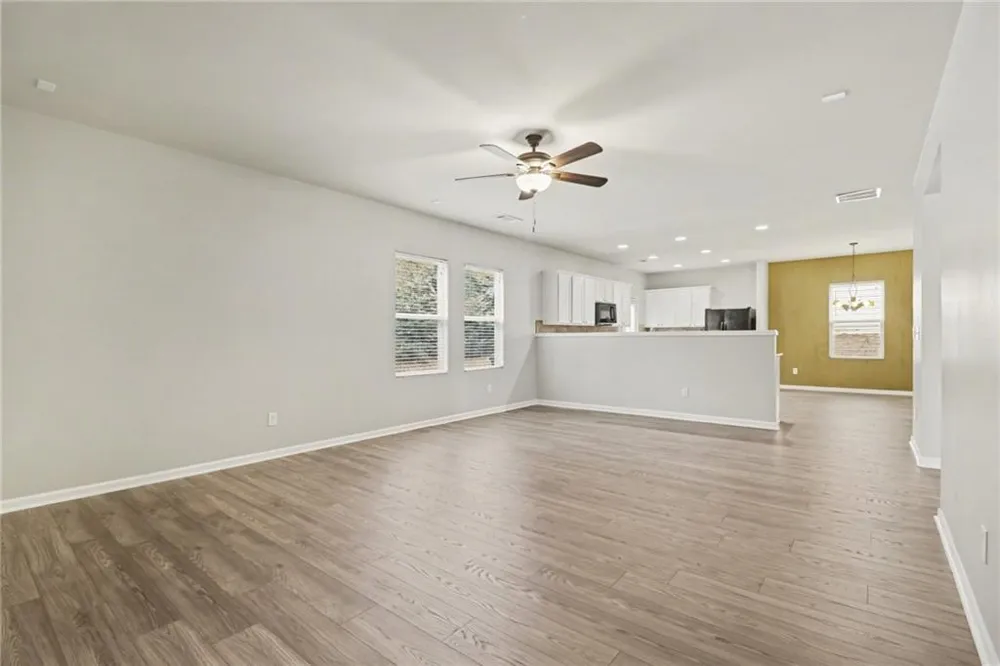 6858 Pierless Avenue Sugar Hill, GA 30518