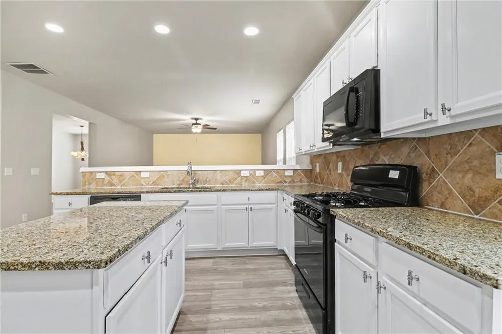 6858 Pierless Avenue Sugar Hill, GA 30518