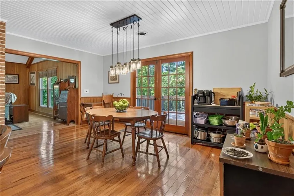 1965 Highway 52 E Ellijay, GA 30536