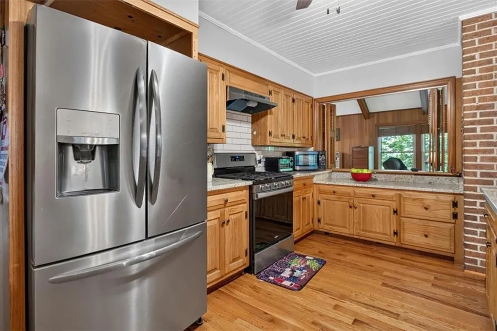 1965 Highway 52 E Ellijay, GA 30536
