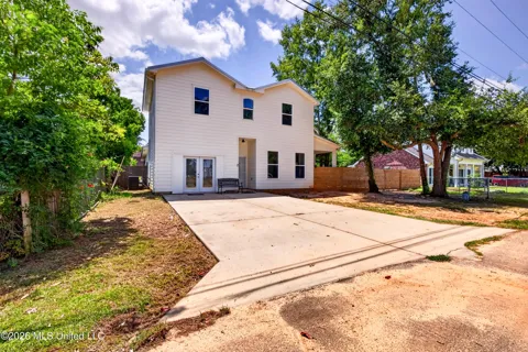 11235 Creel Circle