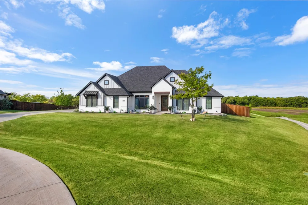311 Mossy Point Waxahachie, TX 75167