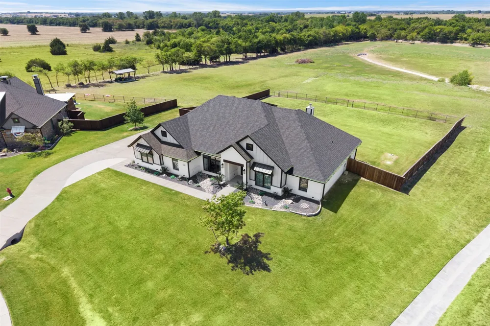 311 Mossy Point Waxahachie, TX 75167