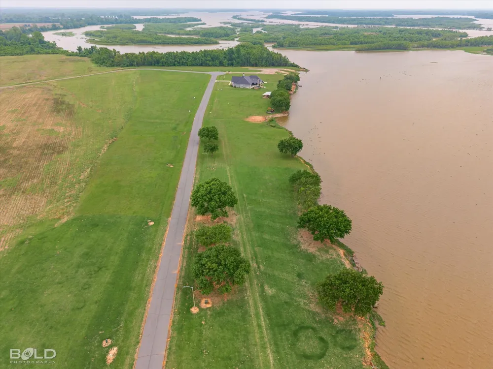 J T White Road Elm Grove, LA 71051