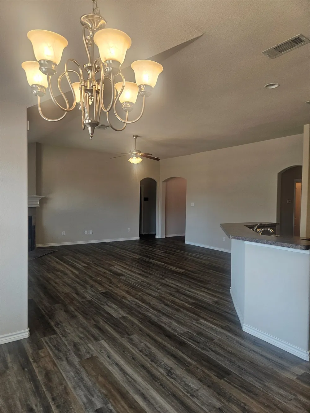 1707 Griffin Lane Mansfield, TX 76063
