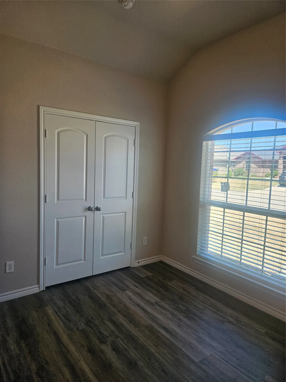 1707 Griffin Lane Mansfield, TX 76063