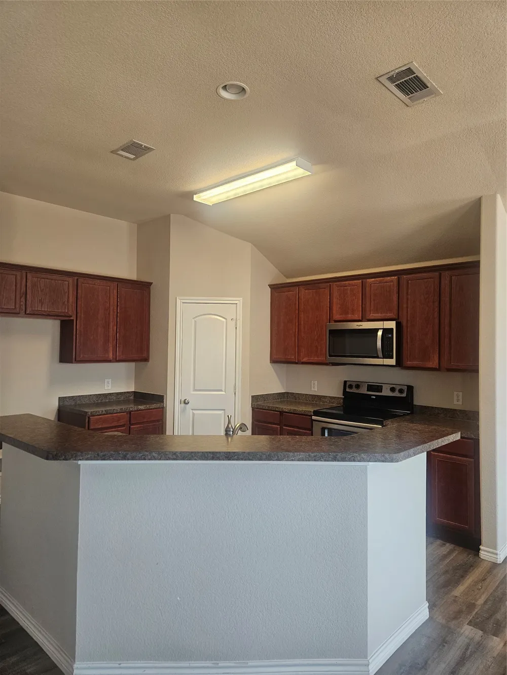 1707 Griffin Lane Mansfield, TX 76063