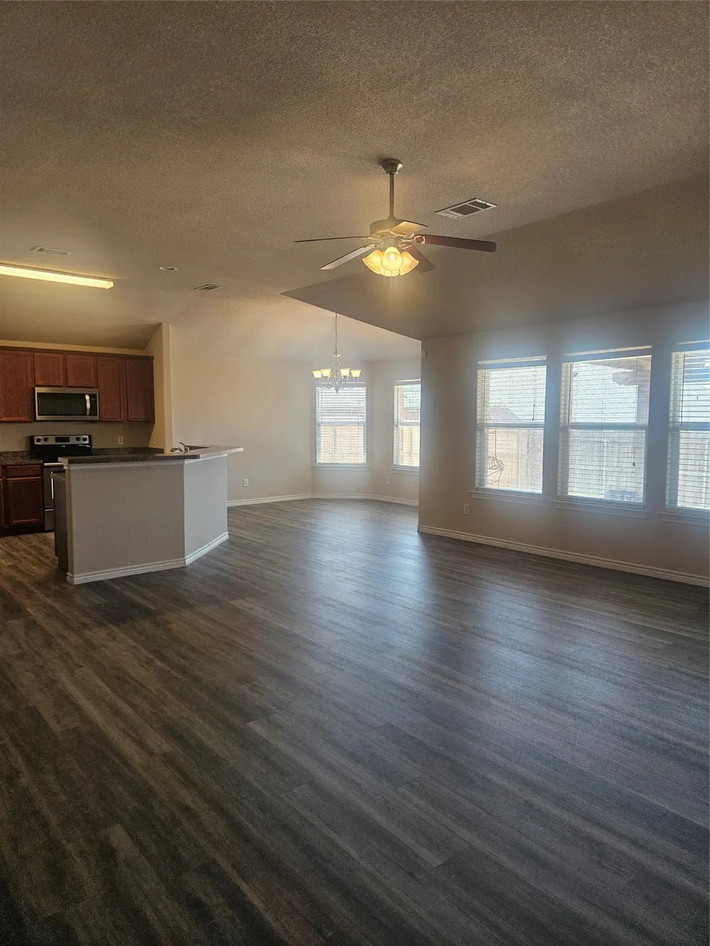 1707 Griffin Lane Mansfield, TX 76063