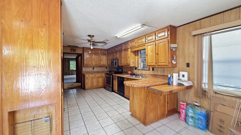 97 Heddingham Drive Gordonville, TX 76245