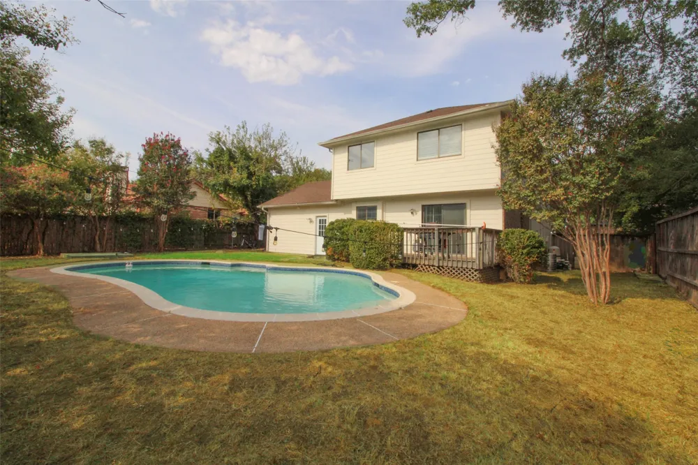 6111 Farmingdale Drive Arlington, TX 76001
