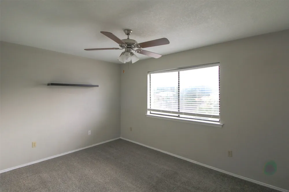 6111 Farmingdale Drive Arlington, TX 76001