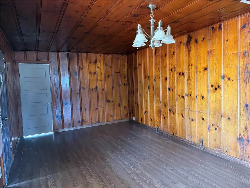177 county road Poolville, TX 76487