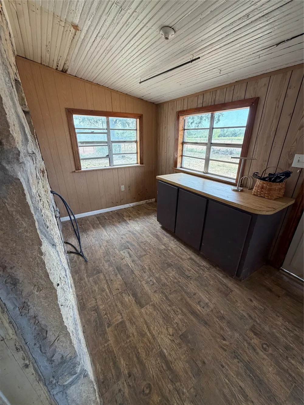 177 county road Poolville, TX 76487