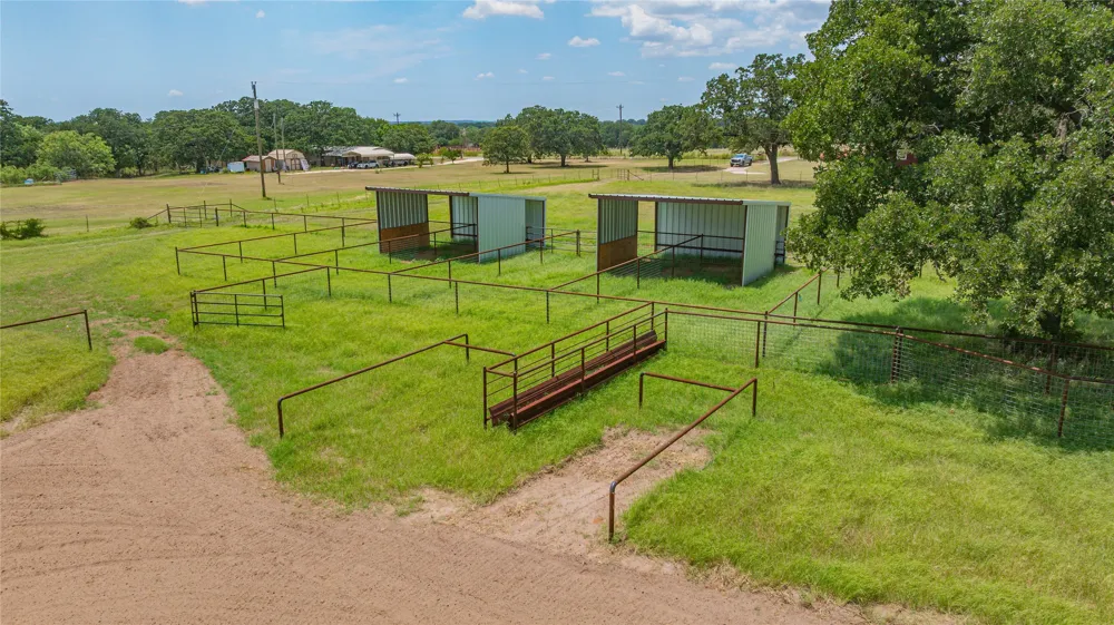1402 County Road 185 Stephenville, TX 76401