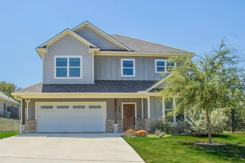 1300 Sleepy Hollow Road