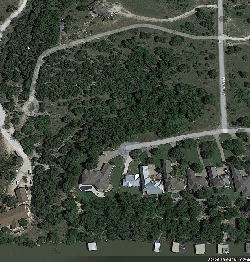 2600 Alta Vista Court Granbury, TX 76049