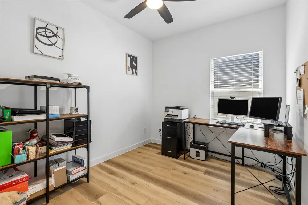 2225 Bethurum Avenue Dallas, TX 75215