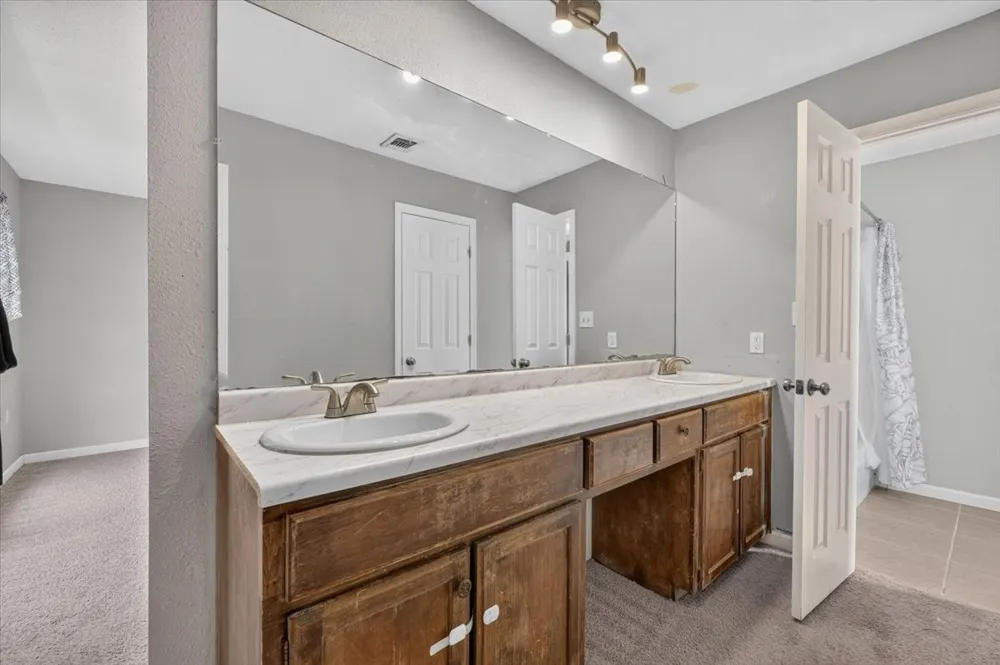 4000 Mountain Vista Drive Granbury, TX 76048