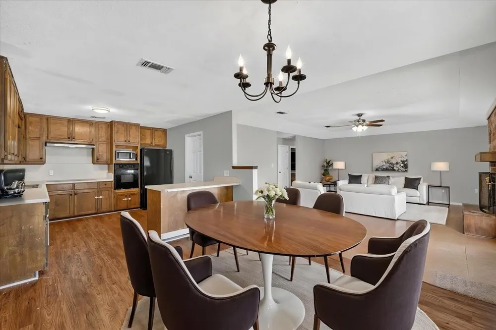 4000 Mountain Vista Drive Granbury, TX 76048