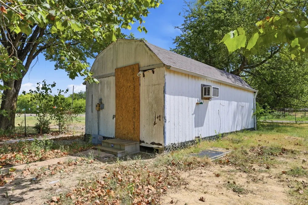 13810 E SH 67 Saltillo, TX 75478