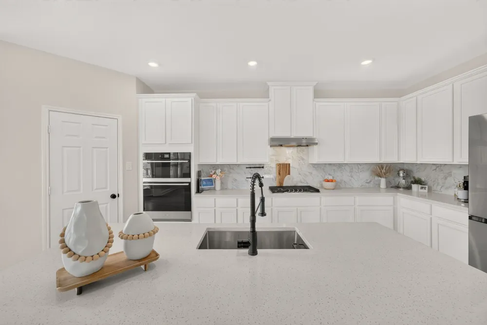1024 Auburn Drive Justin, TX 76247