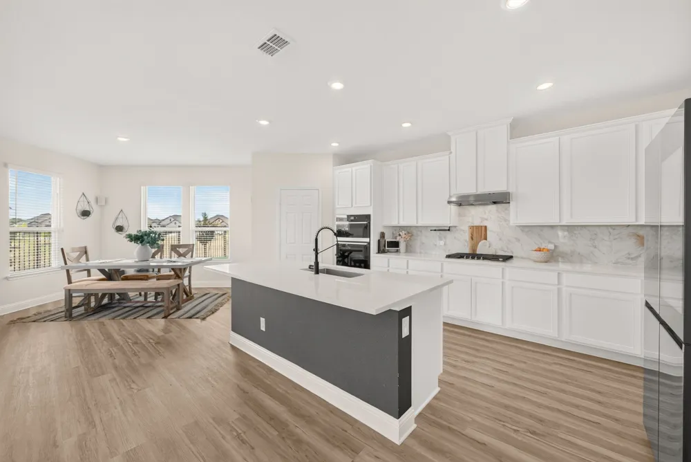 1024 Auburn Drive Justin, TX 76247