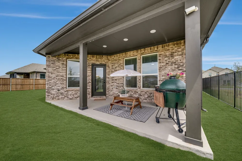 1024 Auburn Drive Justin, TX 76247
