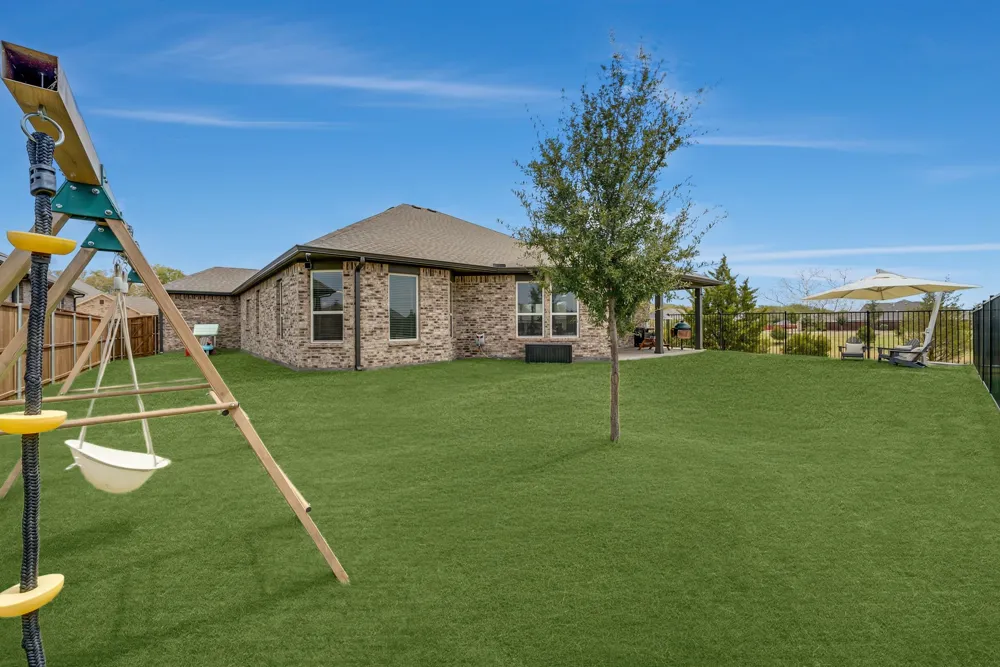 1024 Auburn Drive Justin, TX 76247