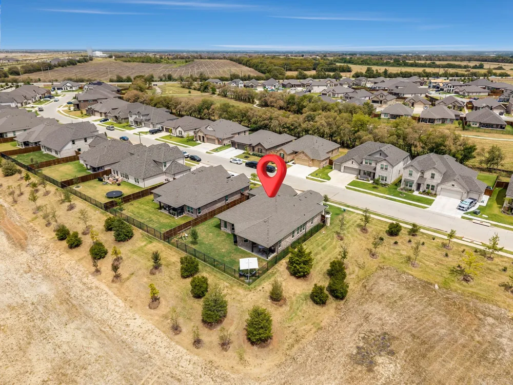 1024 Auburn Drive Justin, TX 76247