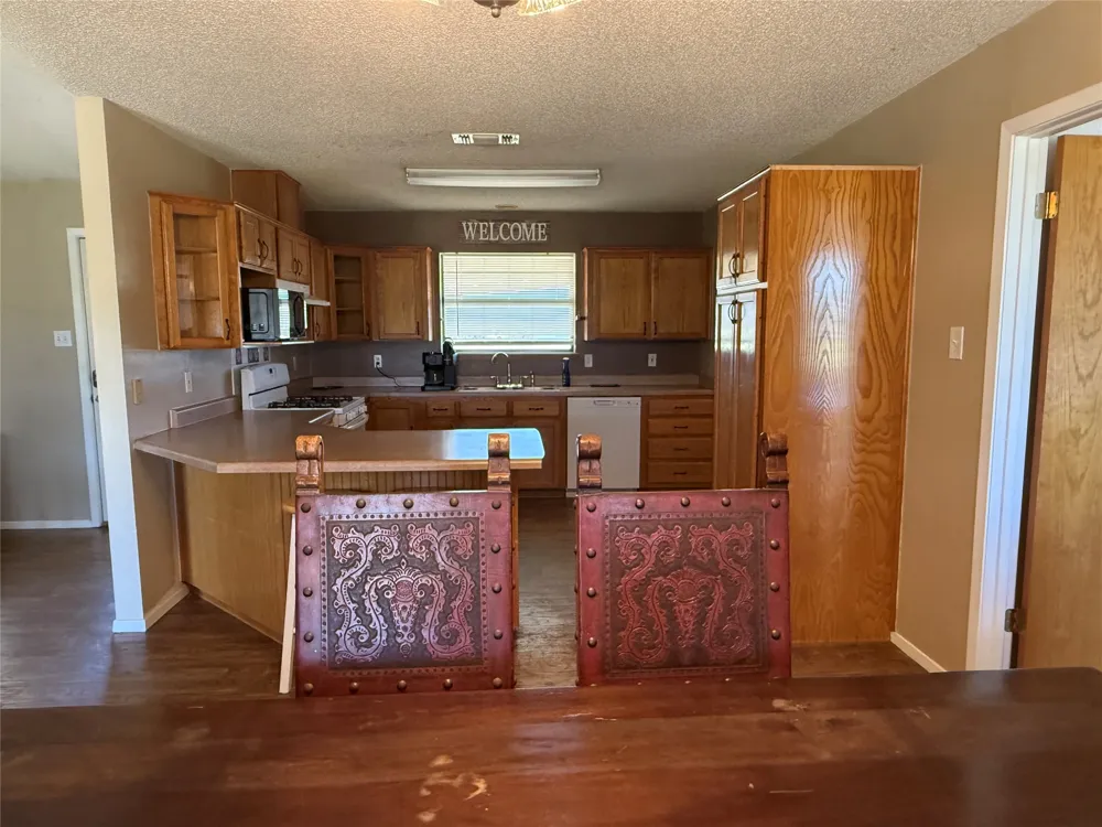 601 Highway 588 Comanche, TX 76442