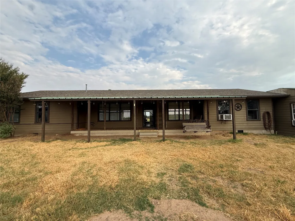 601 Highway 588 Comanche, TX 76442