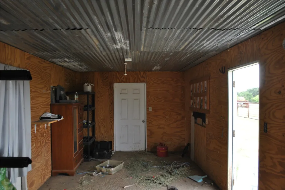 601 Highway 588 Comanche, TX 76442