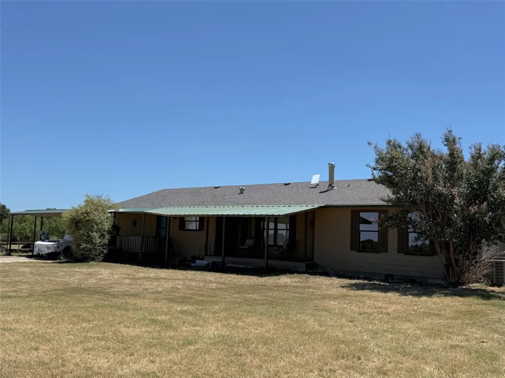 601 Highway 588 Comanche, TX 76442