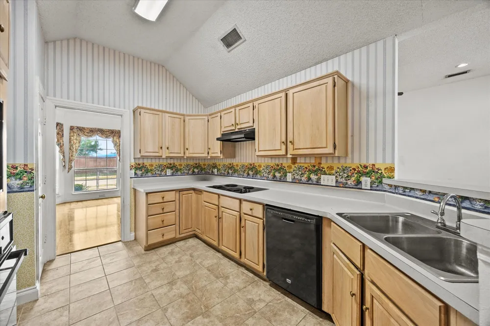 2416 Liles Lane Mesquite, TX 75181