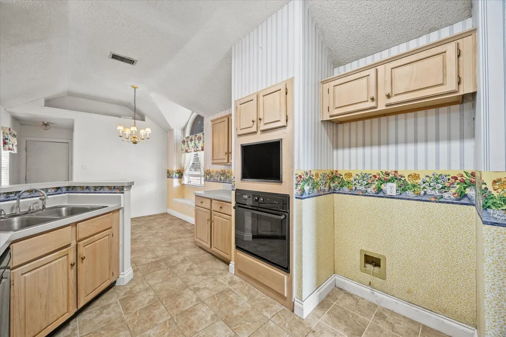 2416 Liles Lane Mesquite, TX 75181
